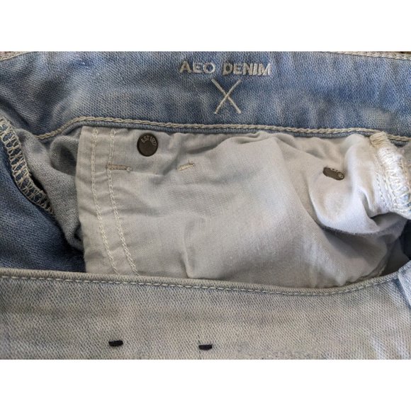 American Eagle Outfitters Super Stretch Hi-Rise Shortie AEO Denim X Shorts Sz 10 - Picture 7 of 7